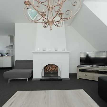 Hotel Boutique Herbergh Amsterdam Airport Free Parking 3*