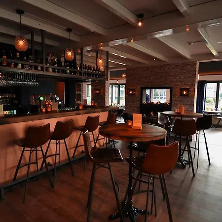 Boutique Herbergh Amsterdam Airport Free Parking 3*