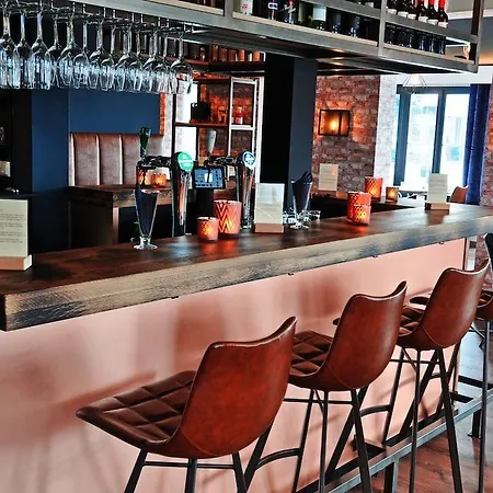 Boutique Herbergh Amsterdam Airport Free Parking Hotel 3*
