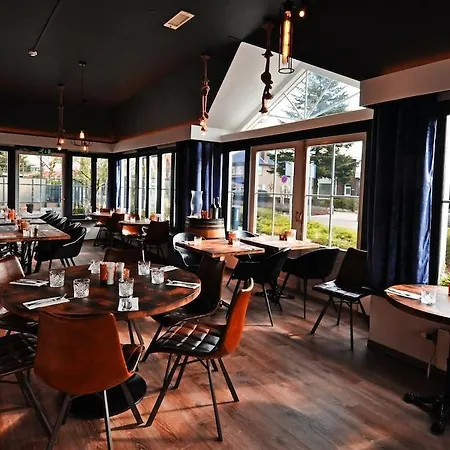 Hotel Boutique Herbergh Amsterdam Airport Free Parking 3*