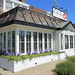 Hotel Boutique Herbergh Amsterdam Airport Free Parking