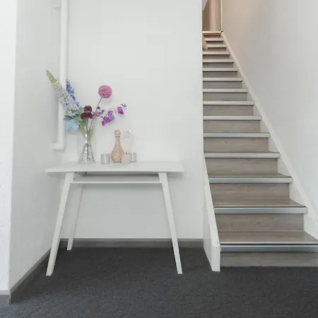 Hotel Boutique Herbergh Amsterdam Airport Free Parking Badhoevedorp