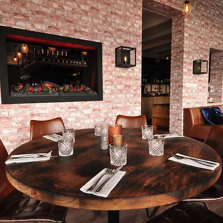 Hotel Boutique Herbergh Amsterdam Airport Free Parking 3*