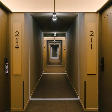 Boutique Herbergh Amsterdam Airport Free Parking 3*