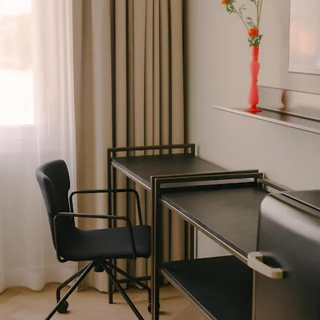 Boutique Herbergh Amsterdam Airport Free Parking 3* 바드후베도르프