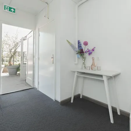 Boutique Herbergh Amsterdam Airport Free Parking 3* Badhoevedorp