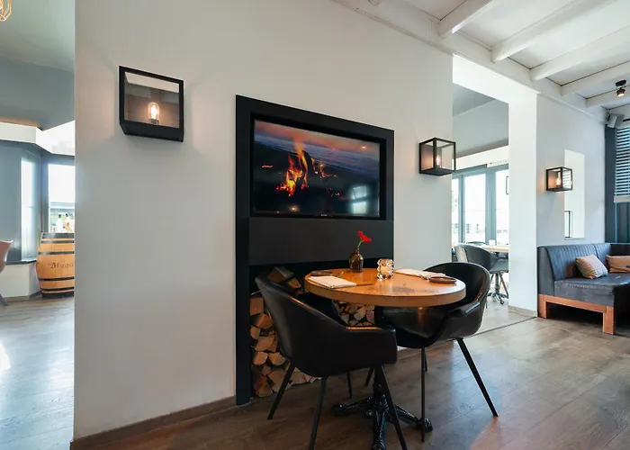 Boutique Herbergh Amsterdam Airport Free Parking 3*