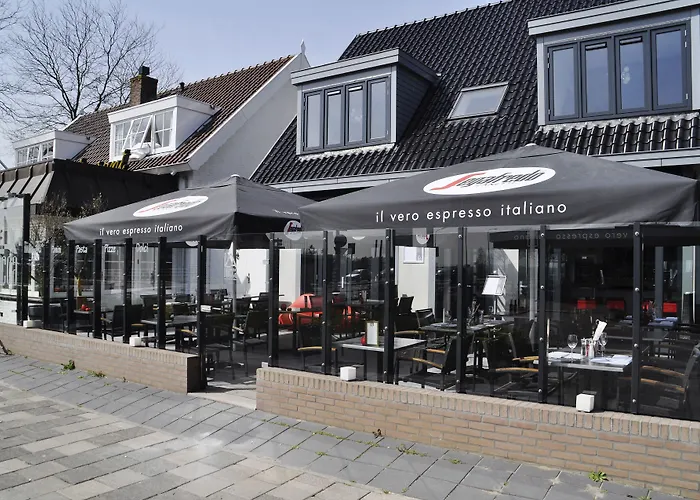 Herbergh Amsterdam Airport Hotel 3*