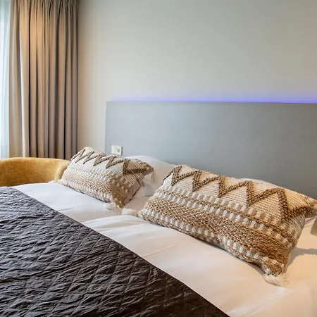 Boutique Herbergh Amsterdam Airport Free Parking 3*