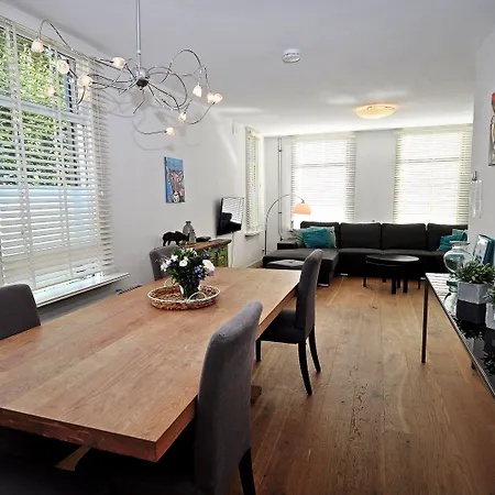 Boutique Herbergh Amsterdam Airport Free Parking 3*