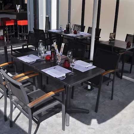 Boutique Herbergh Amsterdam Airport Free Parking מלון 3*