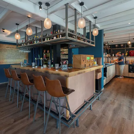 Hotel Boutique Herbergh Amsterdam Airport Free Parking