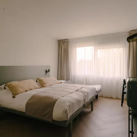 Boutique Herbergh Amsterdam Airport Free Parking 3*